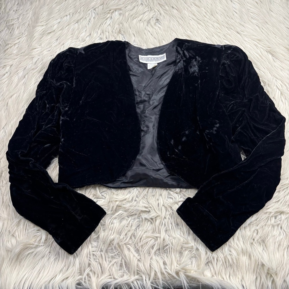 Vintage 80's 90's Jessica Howard Women's 8 Black Velvet Cropped Bolero Shrug